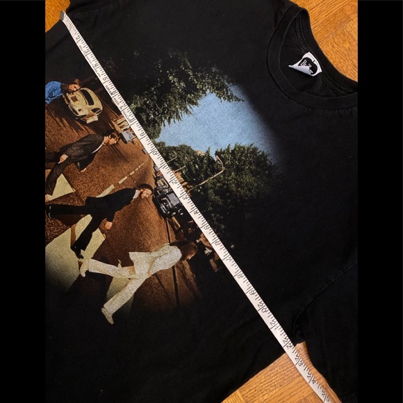 Apple Corp 2005 Beatles Abby Road Tee Shirt XL A1 - Picture 4 of 5